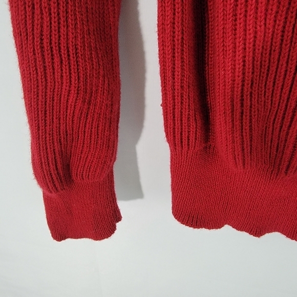 MaxMara Women's Red Crewneck Cable Knit Sweater Size M/L Cozy & Warm Valentine - Picture 5 of 8